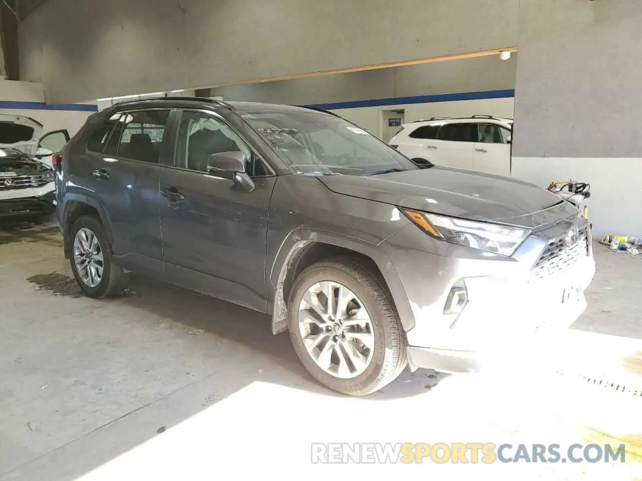 4 fotografías del automóvil dañado 2T3A1RFV5RC417407 TOYOTA RAV4 2024