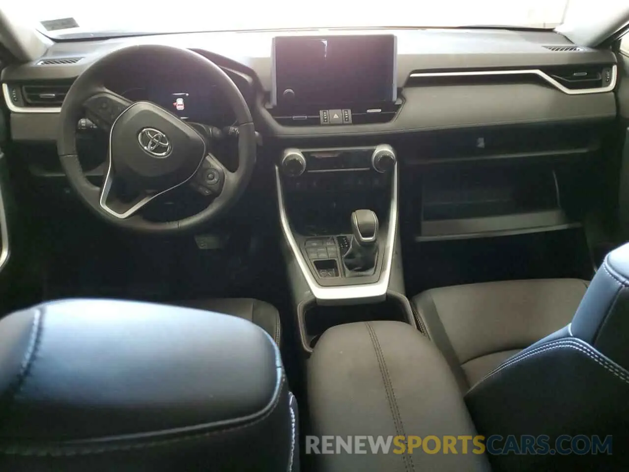 8 fotografías del automóvil dañado 2T3A1RFV5RC417407 TOYOTA RAV4 2024