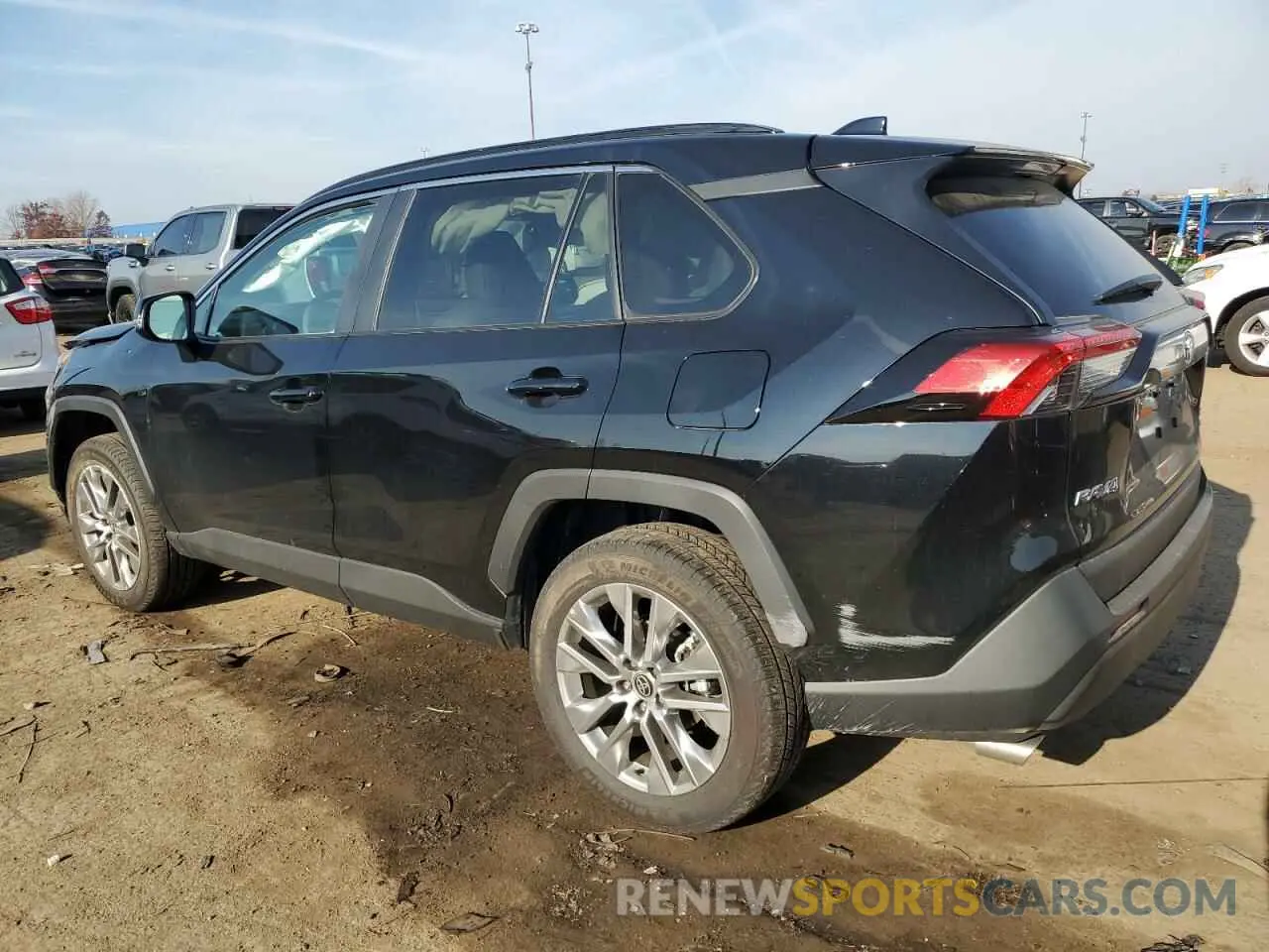 2 fotografías del automóvil dañado 2T3A1RFV5RC451640 TOYOTA RAV4 2024