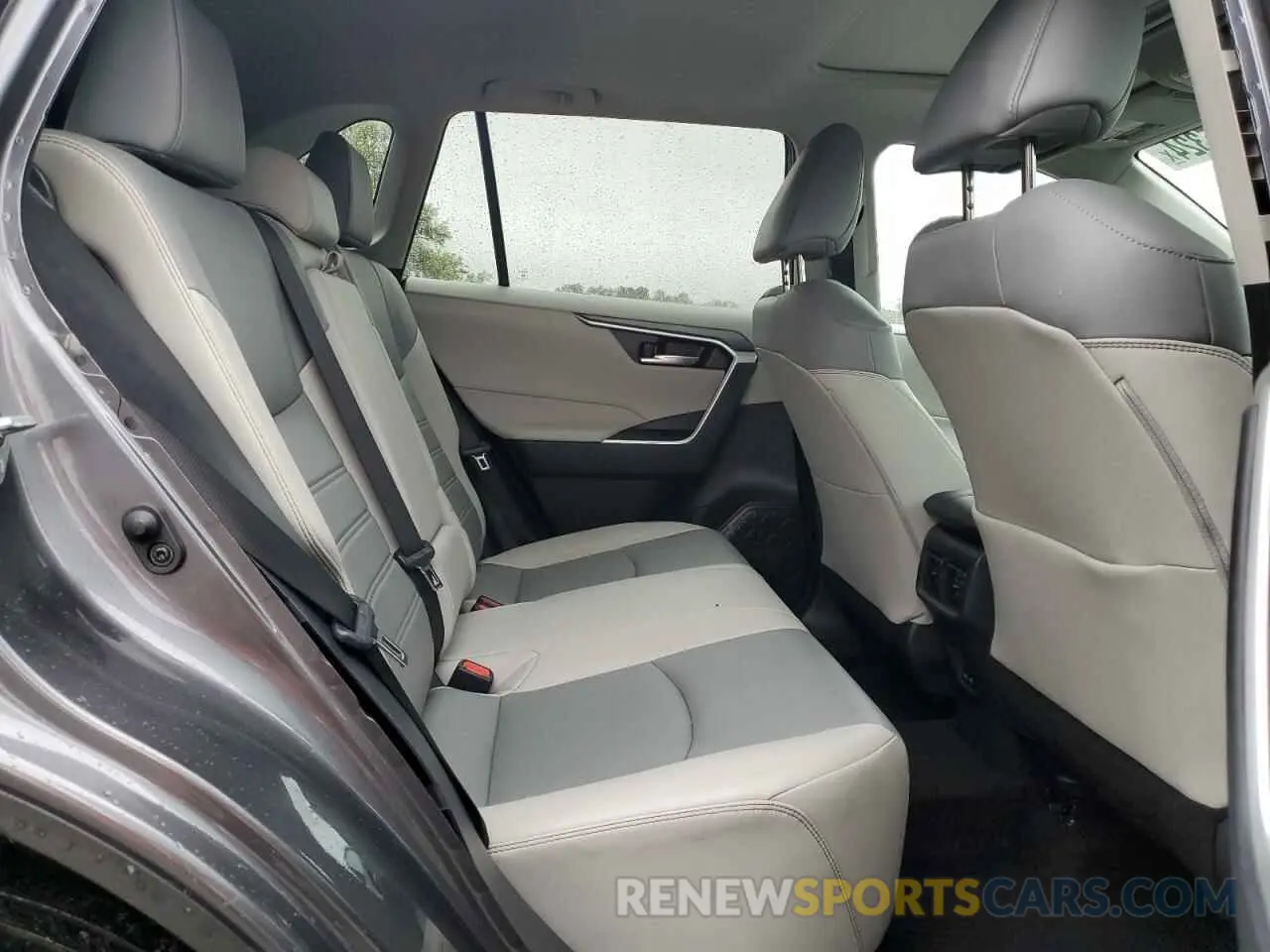 11 fotografías del automóvil dañado 2T3A1RFV6RC412930 TOYOTA RAV4 2024