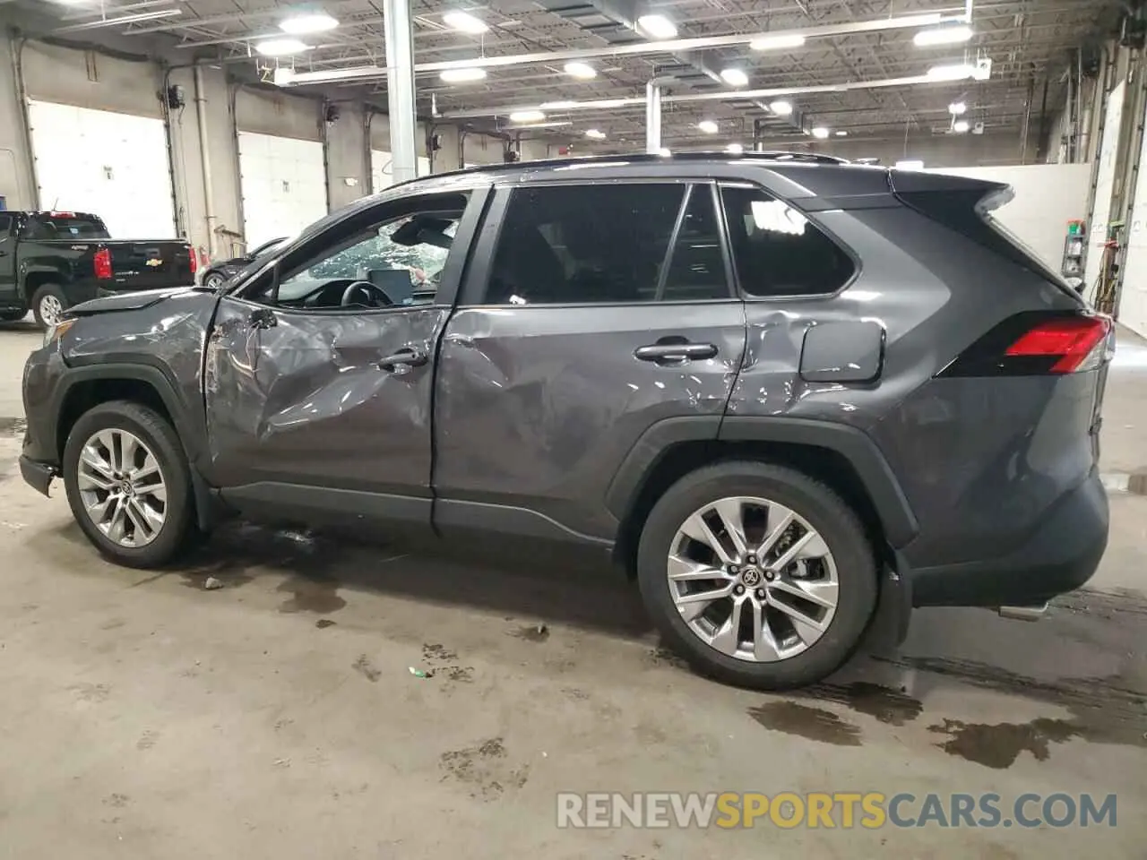 2 fotografías del automóvil dañado 2T3A1RFV6RW448518 TOYOTA RAV4 2024