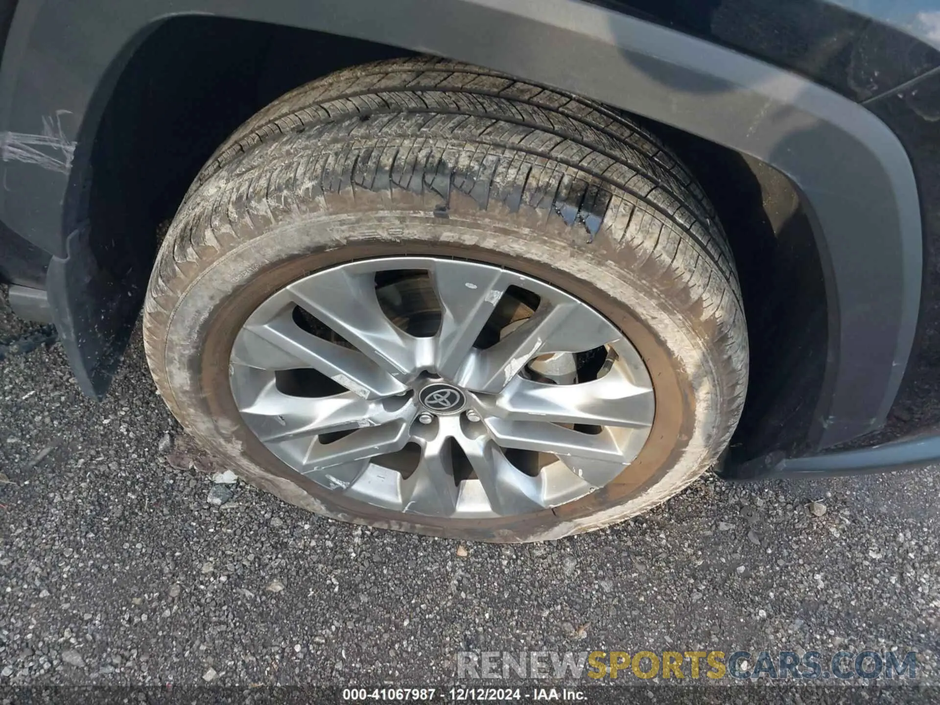 12 fotografías del automóvil dañado 2T3A1RFV9RC398649 TOYOTA RAV4 2024