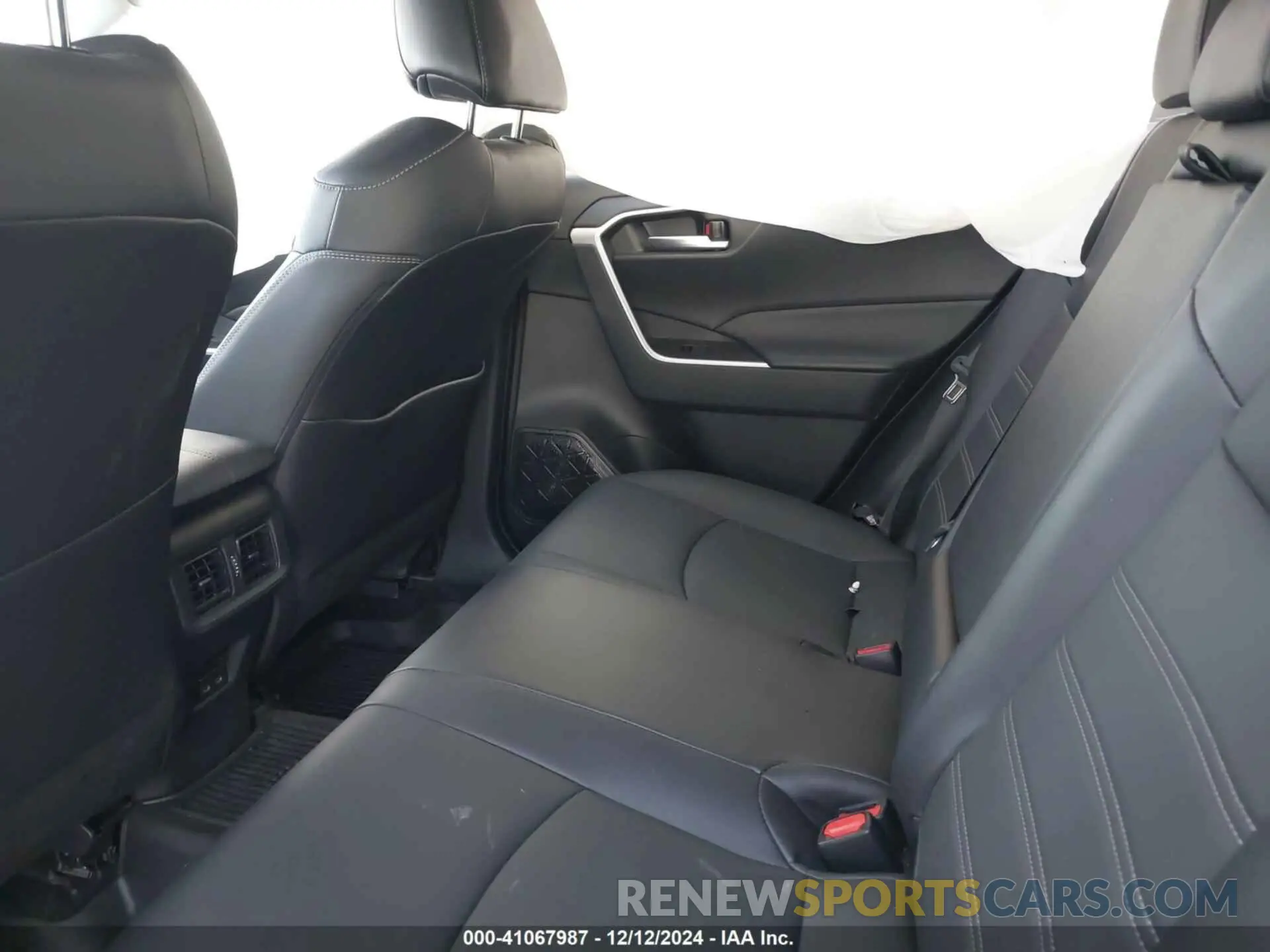 8 fotografías del automóvil dañado 2T3A1RFV9RC398649 TOYOTA RAV4 2024