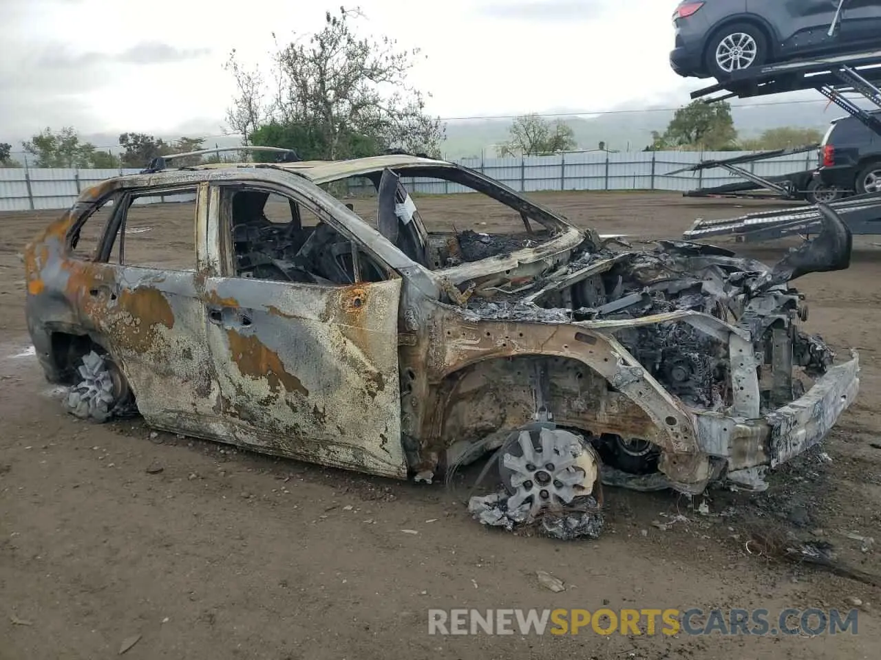 4 fotografías del automóvil dañado 2T3A1RFVXRW430992 TOYOTA RAV4 2024