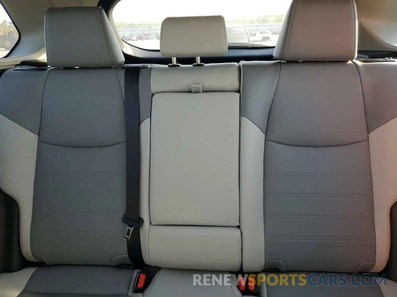 10 fotografías del automóvil dañado 2T3B6RFV0RW074218 TOYOTA RAV4 2024