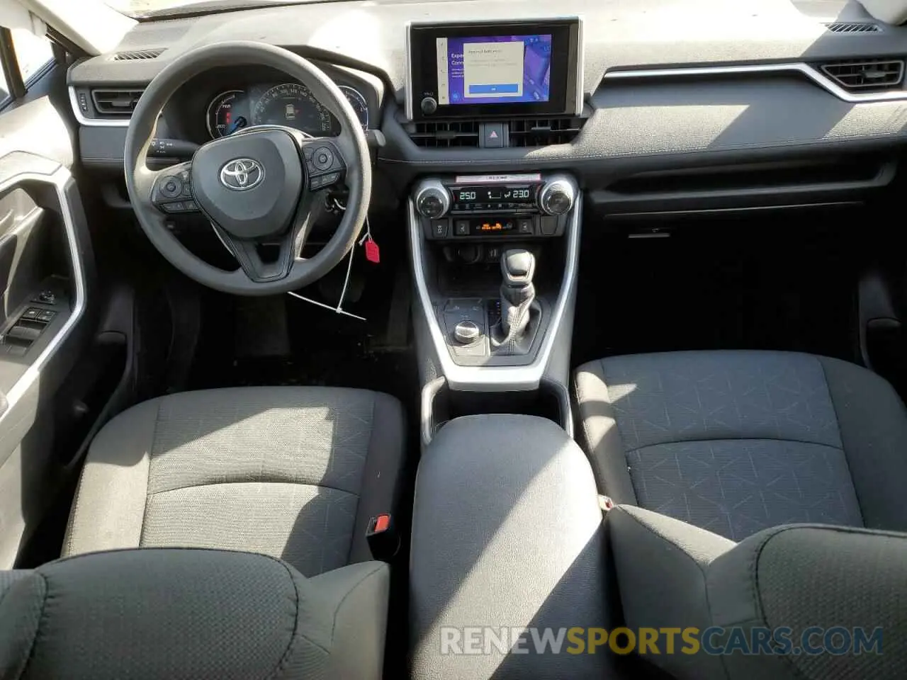 8 fotografías del automóvil dañado 2T3BWRFV9RW231972 TOYOTA RAV4 2024