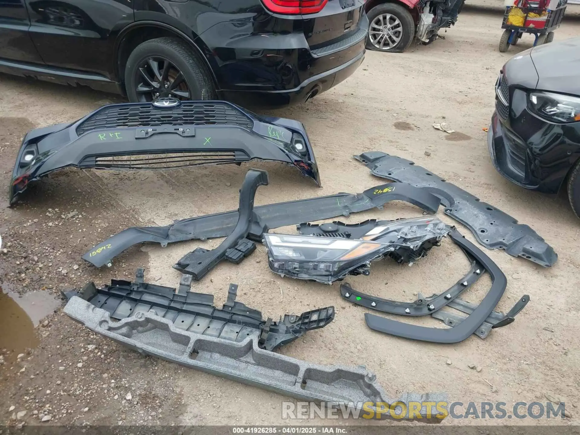 12 fotografías del automóvil dañado 2T3C1RFV0RW301894 TOYOTA RAV4 2024