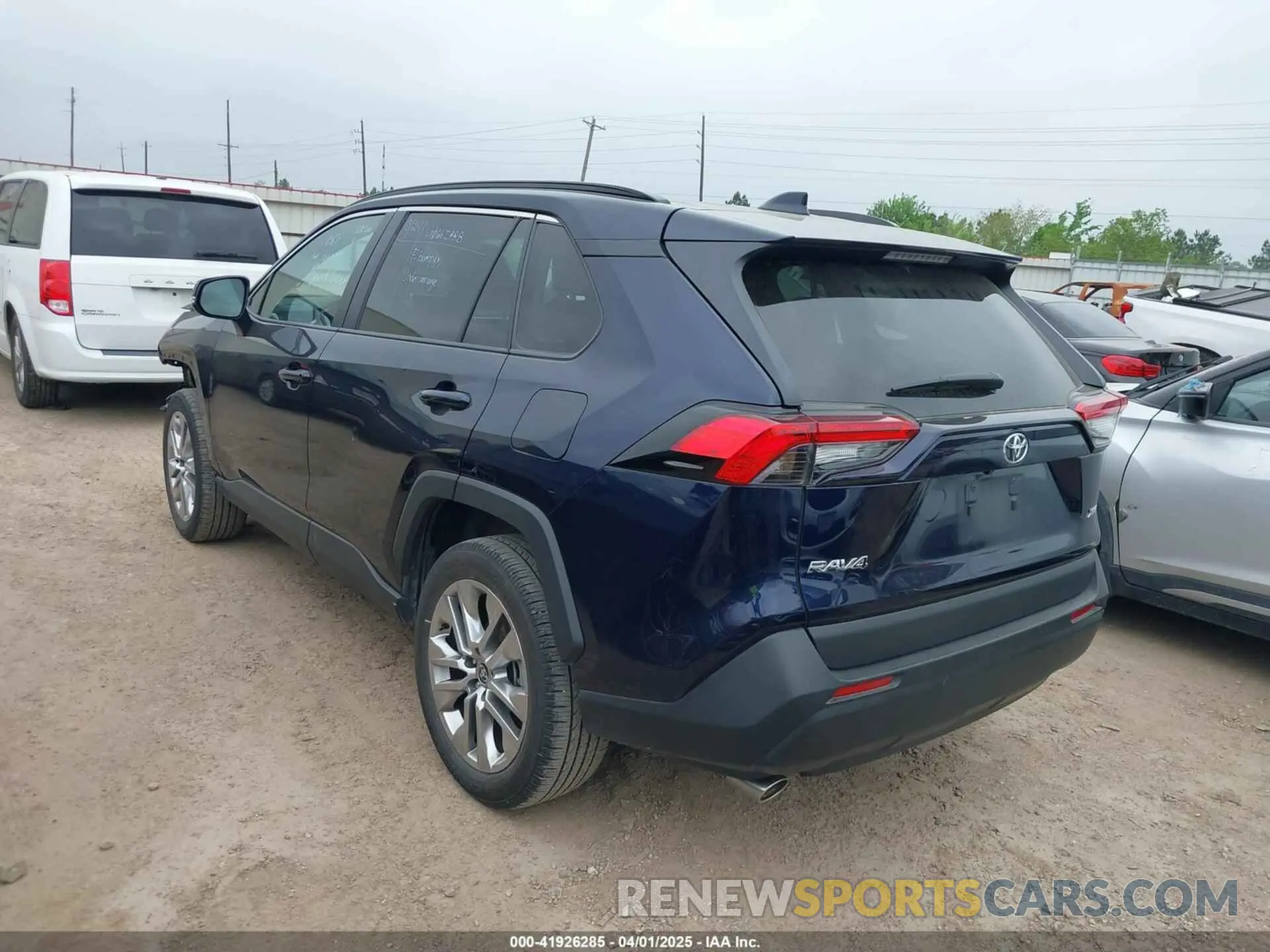 3 fotografías del automóvil dañado 2T3C1RFV0RW301894 TOYOTA RAV4 2024