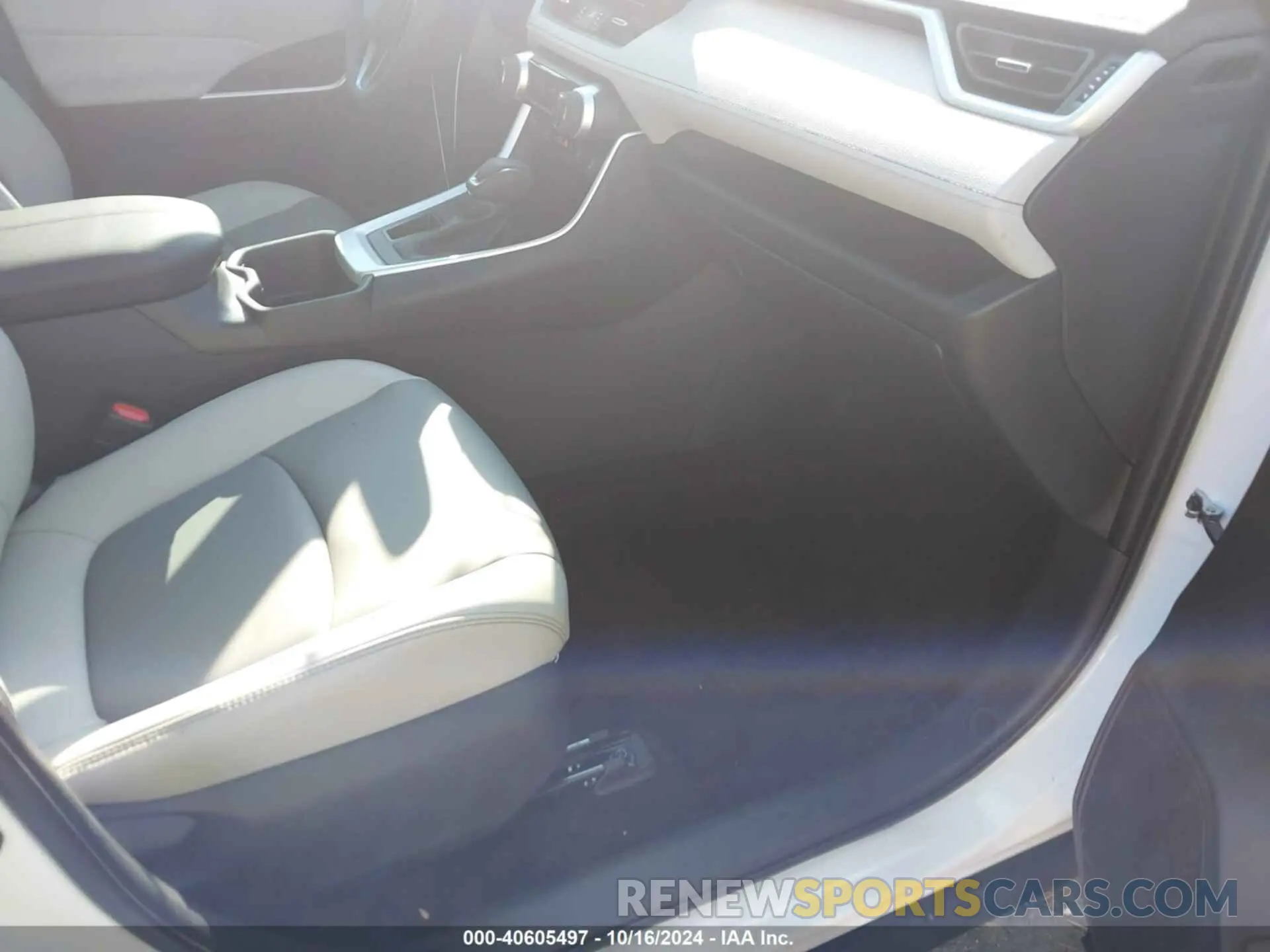 5 fotografías del automóvil dañado 2T3C1RFV1RW344687 TOYOTA RAV4 2024