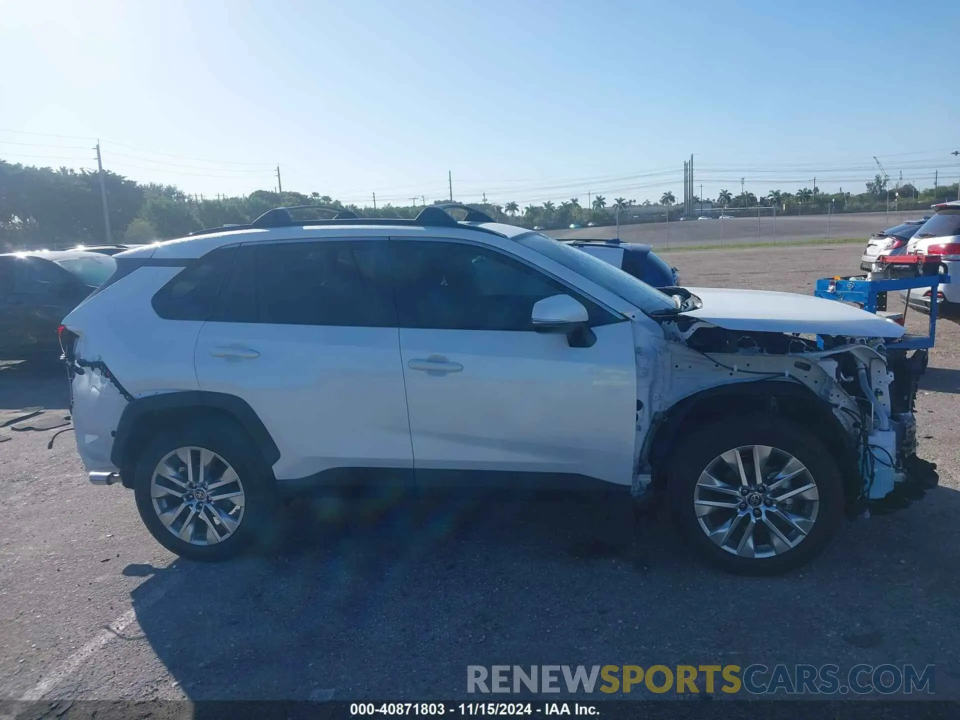 14 fotografías del automóvil dañado 2T3C1RFV1RW355852 TOYOTA RAV4 2024