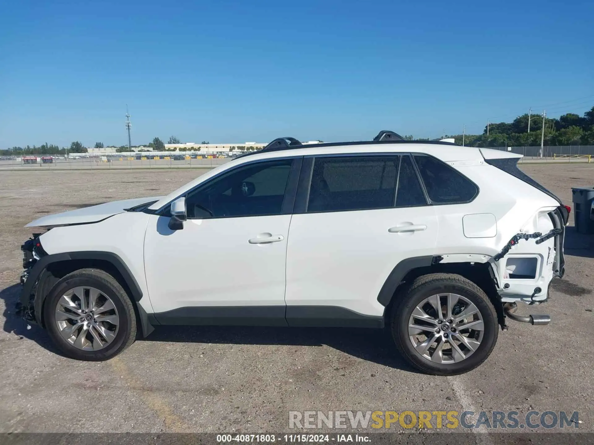 15 fotografías del automóvil dañado 2T3C1RFV1RW355852 TOYOTA RAV4 2024