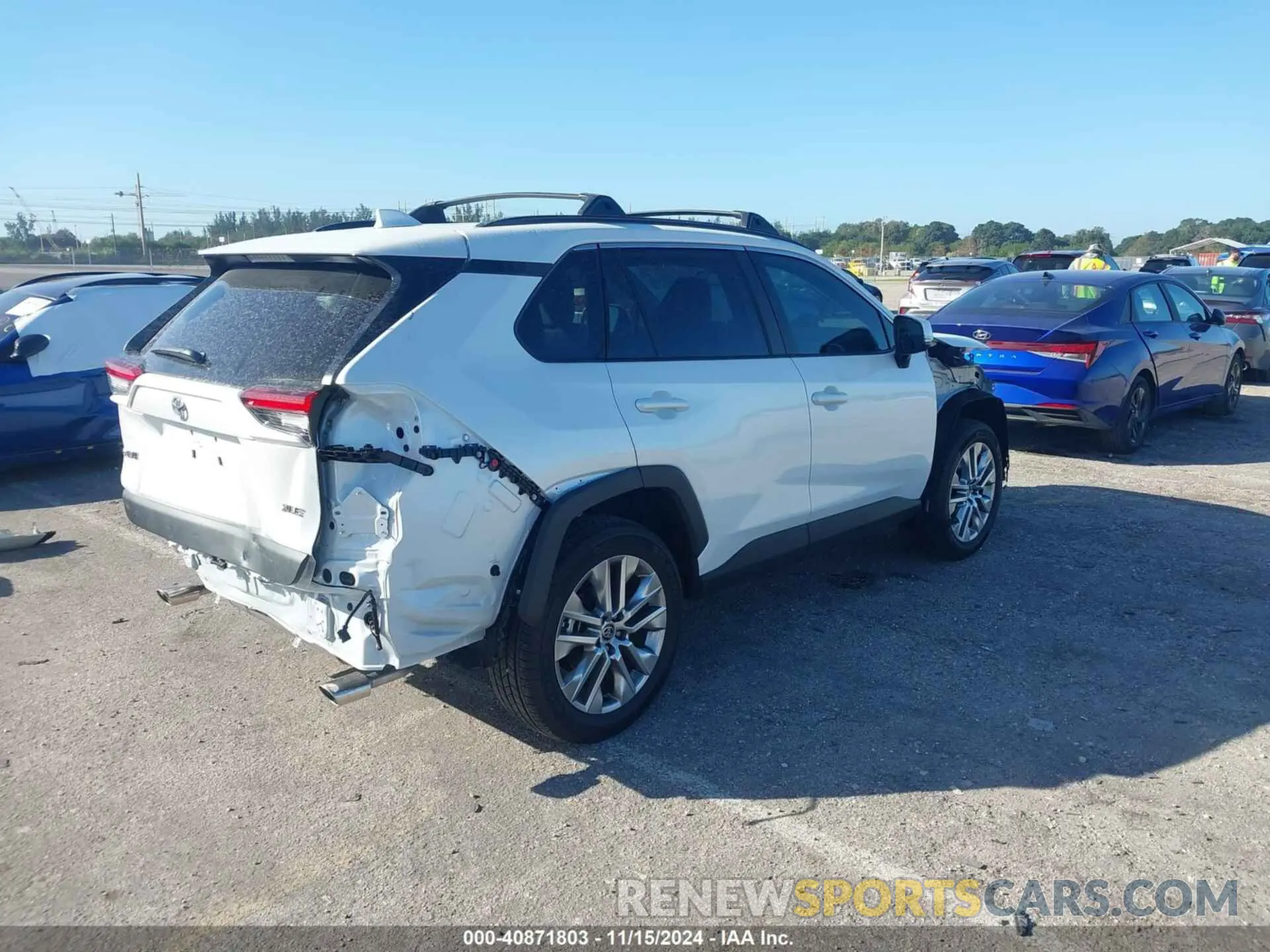 4 fotografías del automóvil dañado 2T3C1RFV1RW355852 TOYOTA RAV4 2024