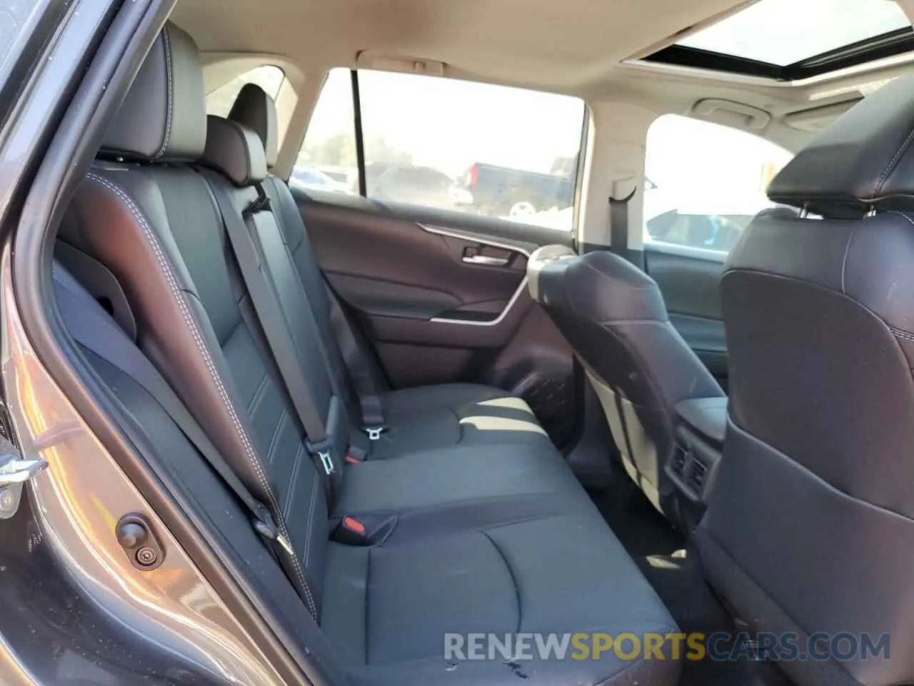 11 fotografías del automóvil dañado 2T3C1RFV2RC254028 TOYOTA RAV4 2024