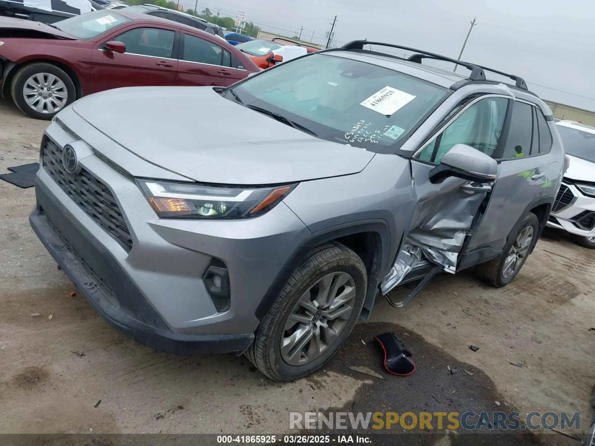 2 fotografías del automóvil dañado 2T3C1RFV2RC263246 TOYOTA RAV4 2024