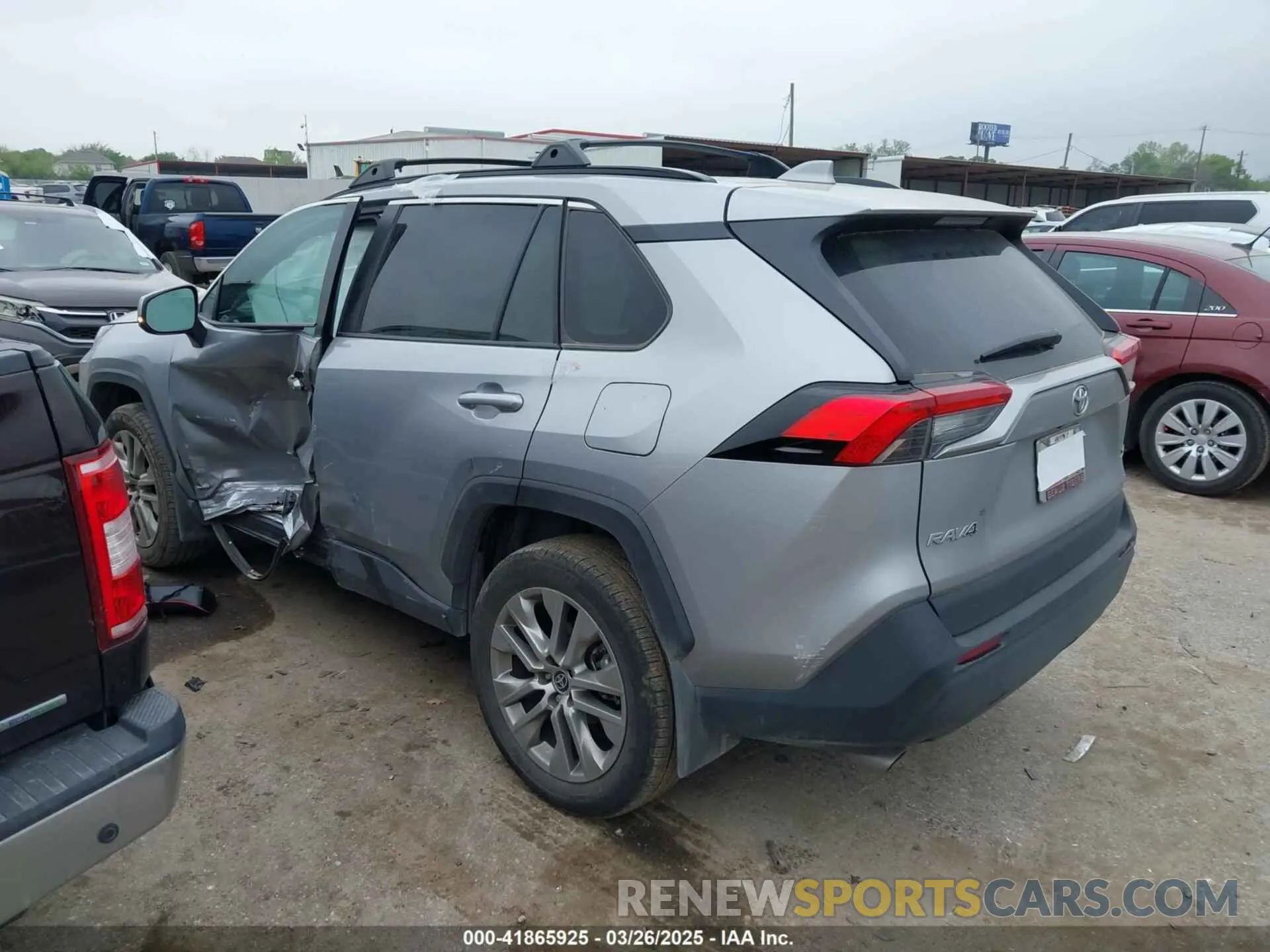 3 fotografías del automóvil dañado 2T3C1RFV2RC263246 TOYOTA RAV4 2024