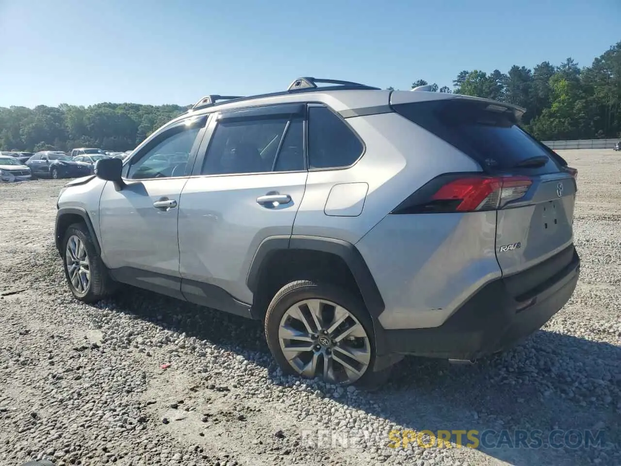 2 fotografías del automóvil dañado 2T3C1RFV2RC286896 TOYOTA RAV4 2024