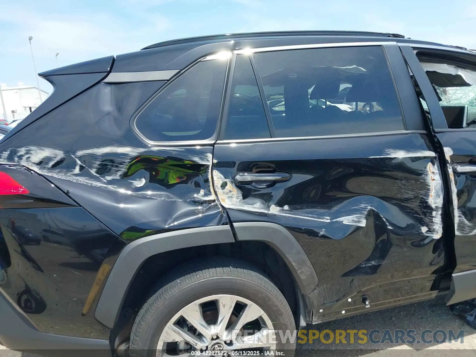14 fotografías del automóvil dañado 2T3C1RFV3RC268293 TOYOTA RAV4 2024