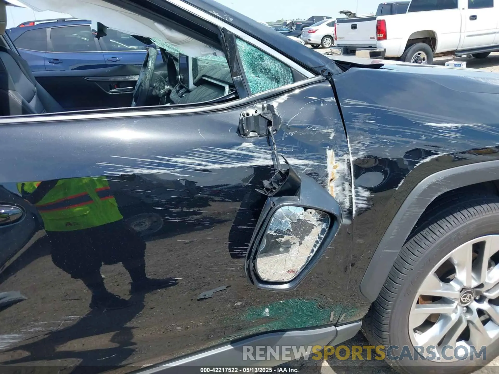 15 fotografías del automóvil dañado 2T3C1RFV3RC268293 TOYOTA RAV4 2024