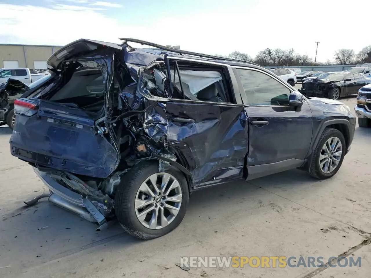 3 fotografías del automóvil dañado 2T3C1RFV4RW313580 TOYOTA RAV4 2024