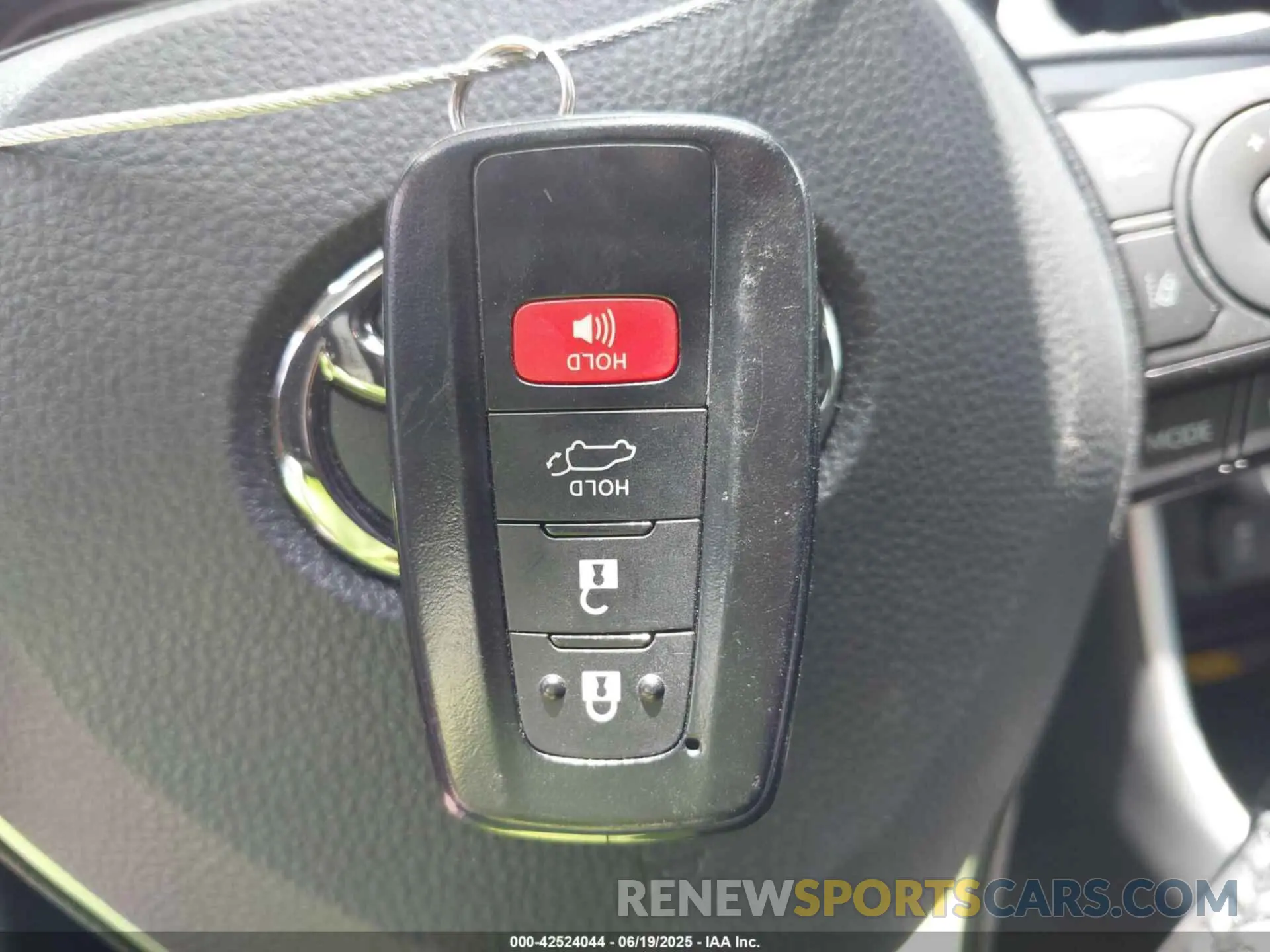 11 fotografías del automóvil dañado 2T3C1RFV6RW309692 TOYOTA RAV4 2024