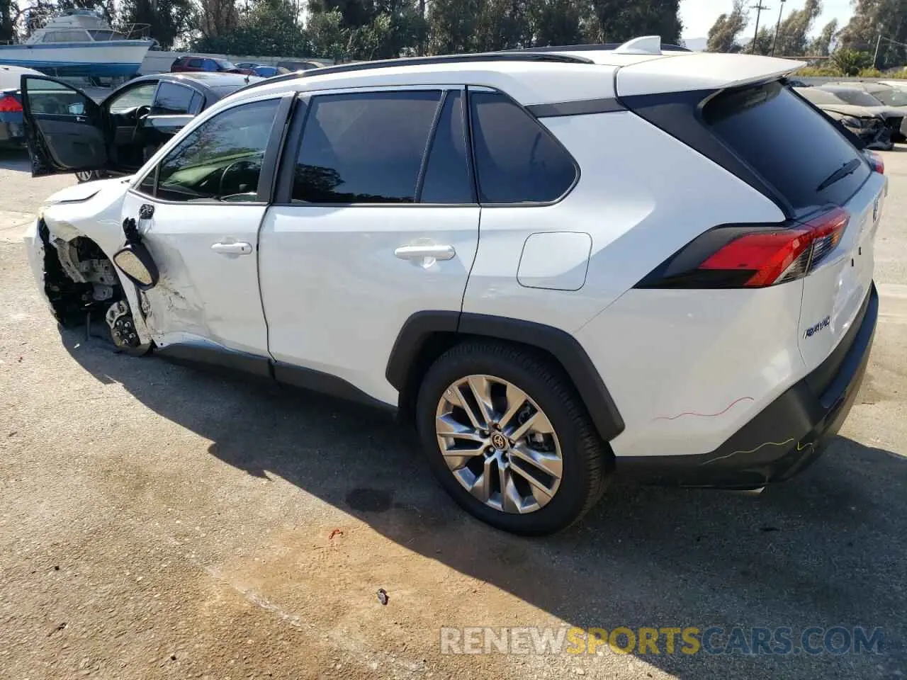 2 fotografías del automóvil dañado 2T3C1RFV6RW320787 TOYOTA RAV4 2024
