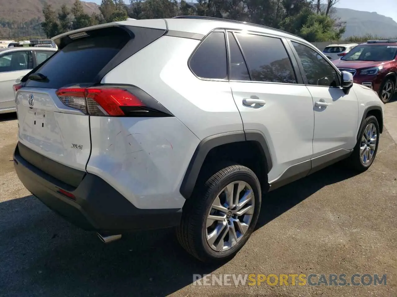 3 fotografías del automóvil dañado 2T3C1RFV6RW320787 TOYOTA RAV4 2024
