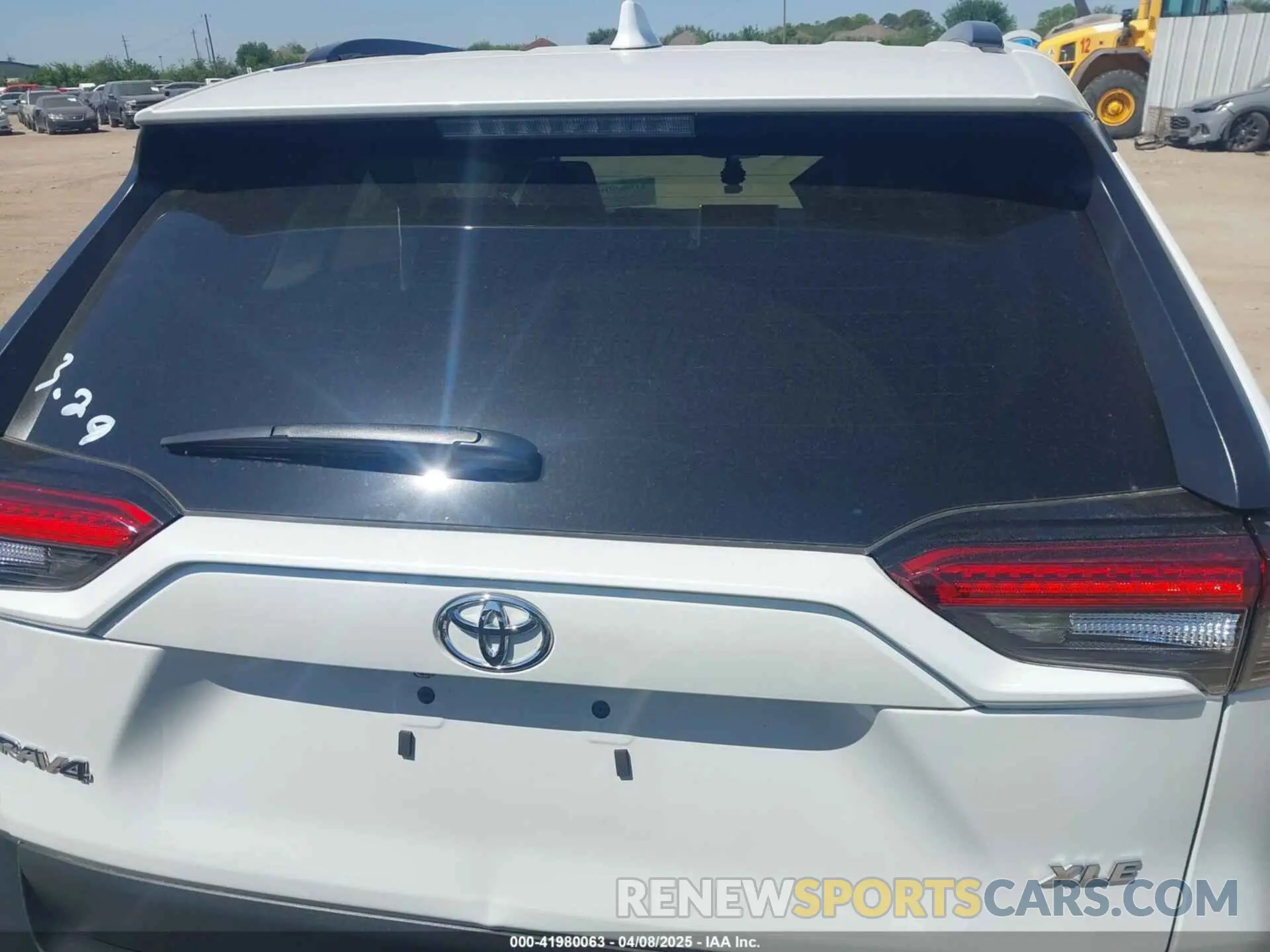 16 fotografías del automóvil dañado 2T3C1RFV6RW362103 TOYOTA RAV4 2024
