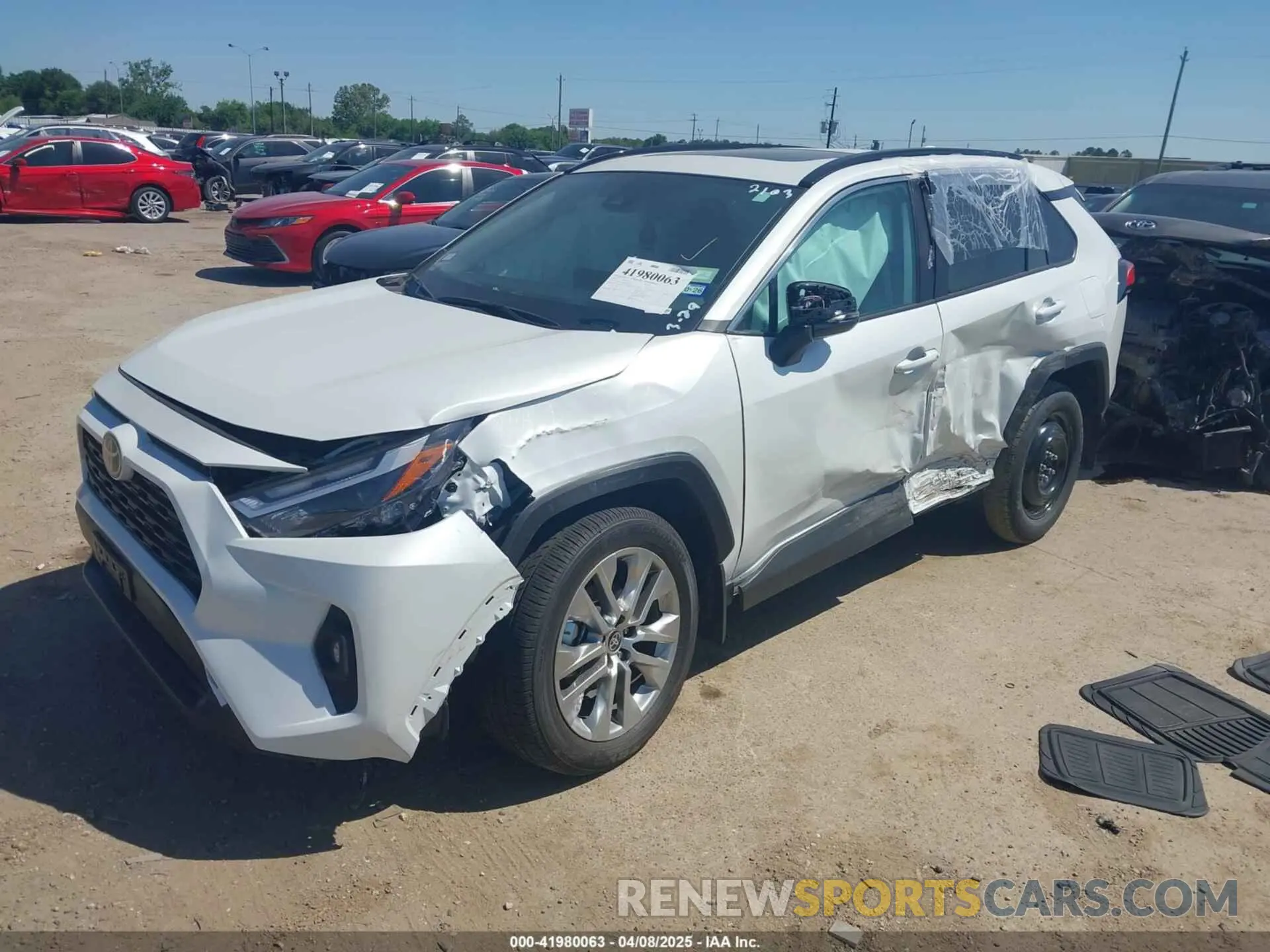 2 fotografías del automóvil dañado 2T3C1RFV6RW362103 TOYOTA RAV4 2024