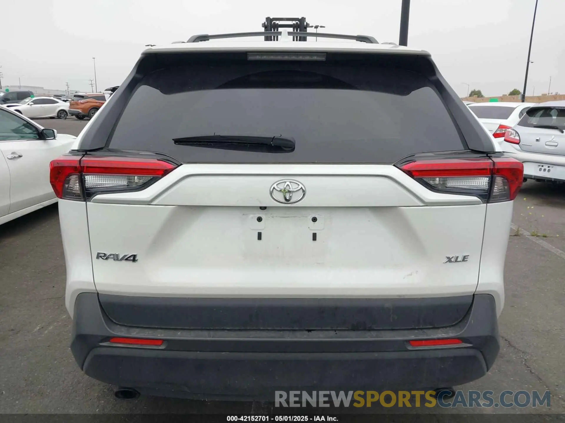 16 fotografías del automóvil dañado 2T3C1RFV7RW333242 TOYOTA RAV4 2024