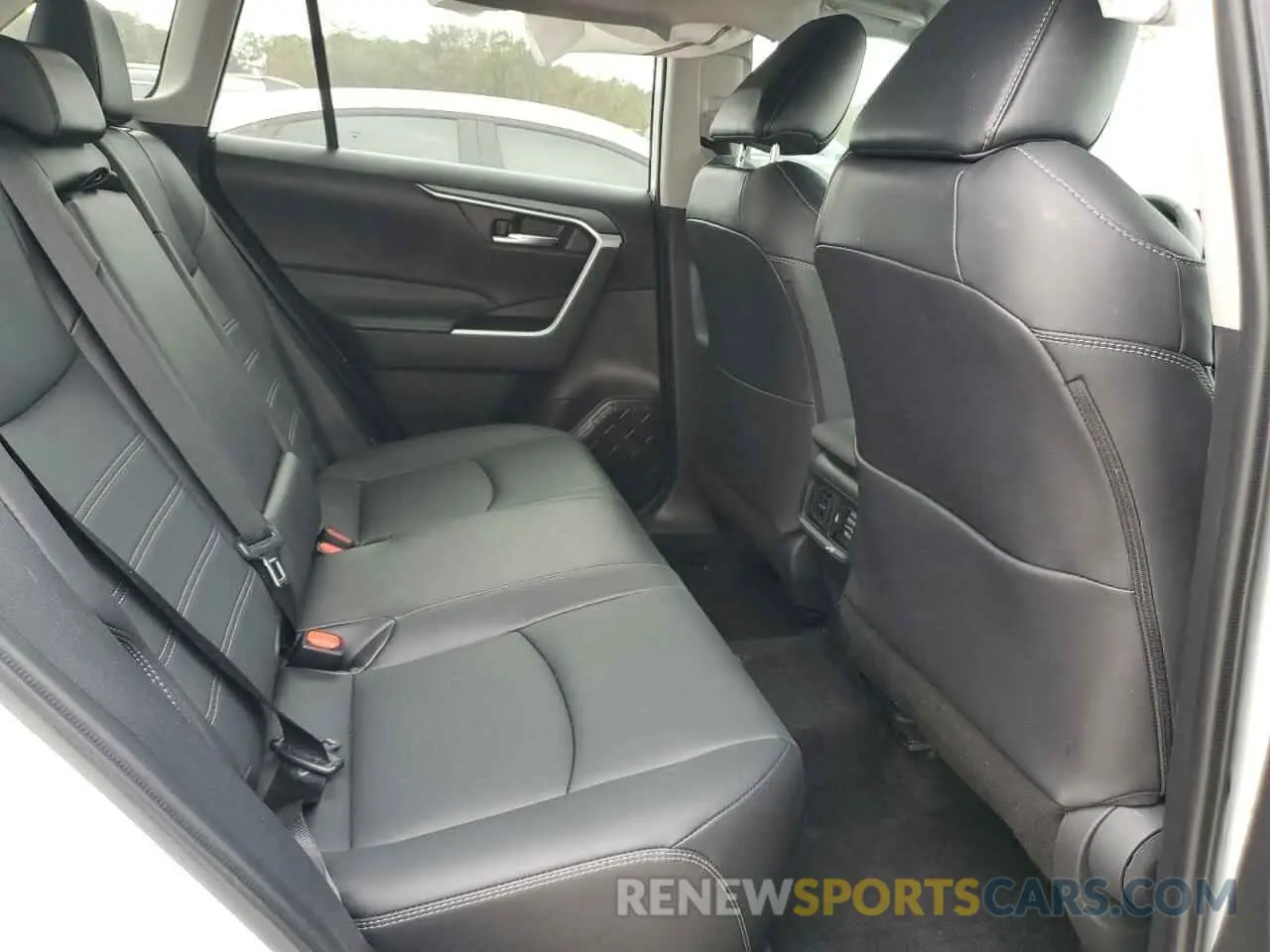 11 fotografías del automóvil dañado 2T3C1RFV8RW356268 TOYOTA RAV4 2024