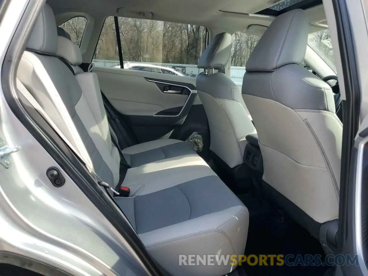 11 fotografías del automóvil dañado 2T3C1RFV9RC263941 TOYOTA RAV4 2024