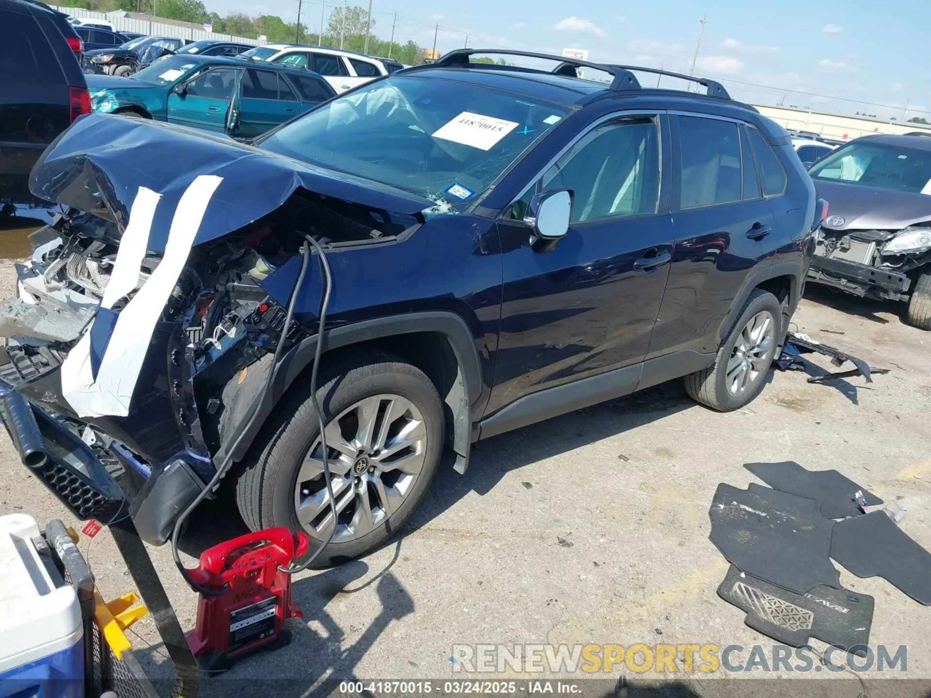 2 fotografías del automóvil dañado 2T3C1RFV9RW307936 TOYOTA RAV4 2024