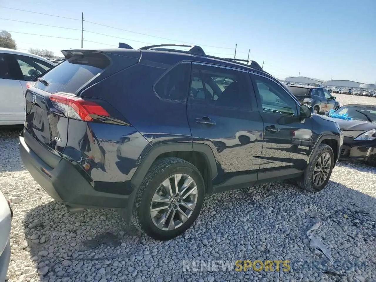 3 fotografías del automóvil dañado 2T3C1RFVXRW302499 TOYOTA RAV4 2024