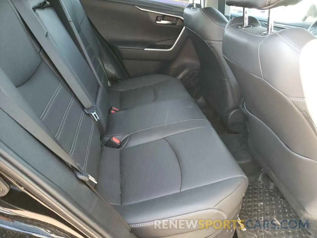 11 fotografías del automóvil dañado 2T3DWRFV7RW212197 TOYOTA RAV4 2024