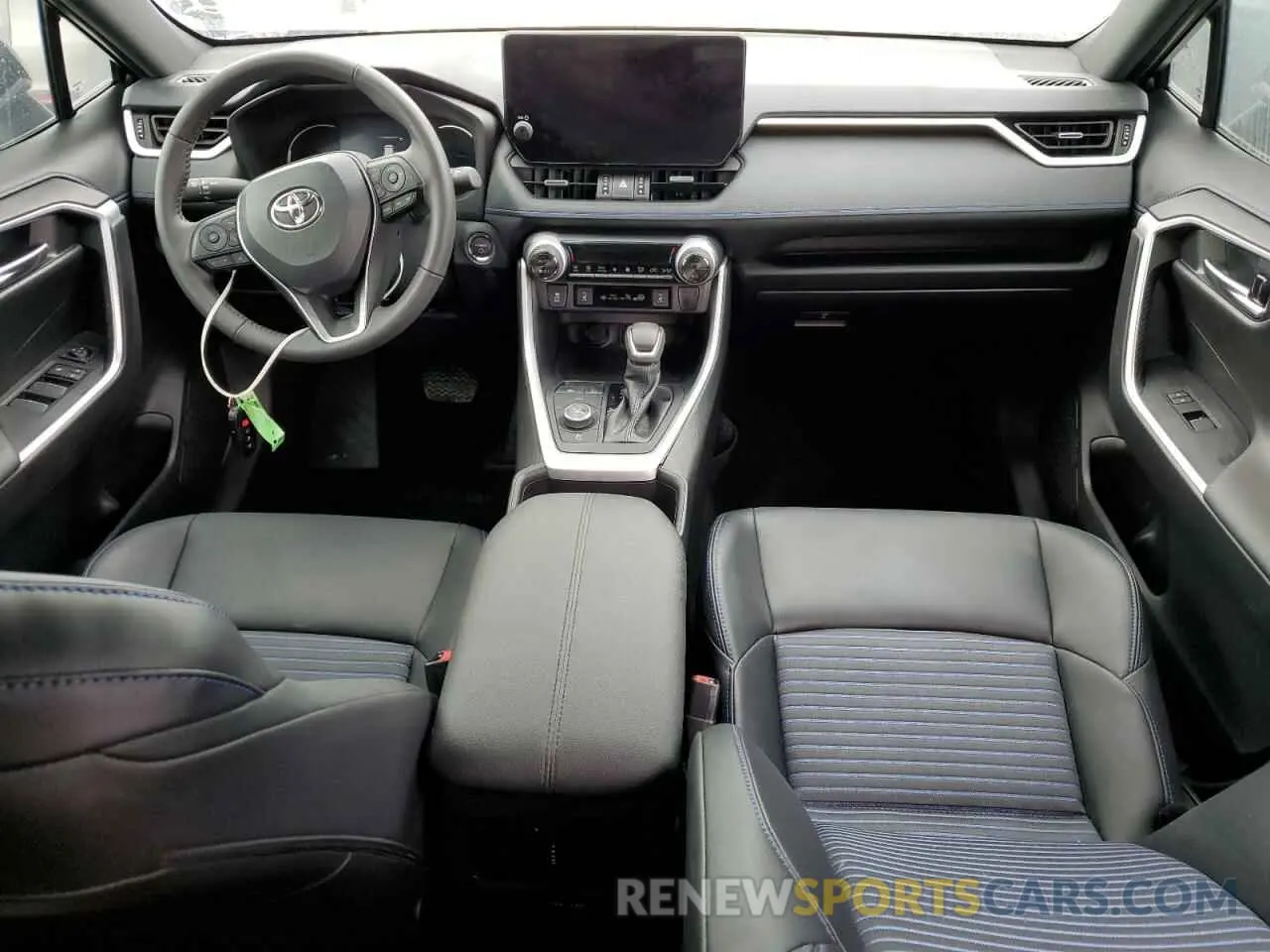 8 fotografías del automóvil dañado 2T3E6RFV0RW063071 TOYOTA RAV4 2024