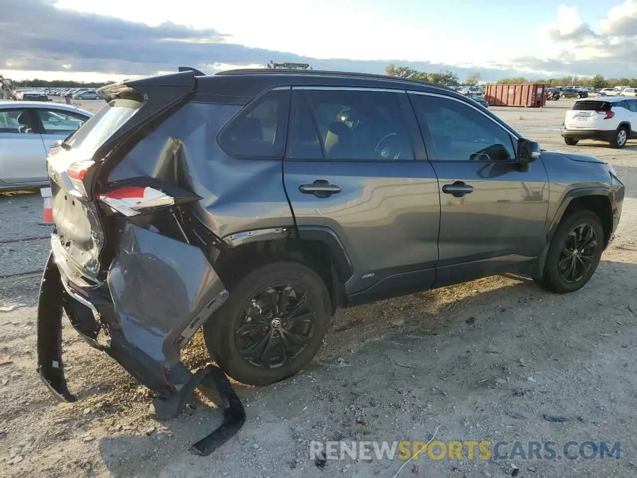 3 fotografías del automóvil dañado 2T3E6RFV2RW054405 TOYOTA RAV4 2024