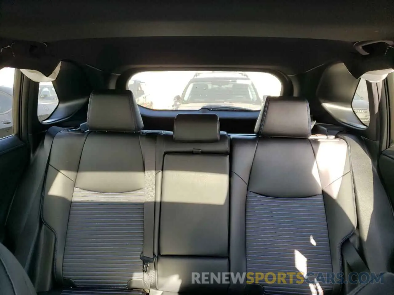 10 fotografías del automóvil dañado 2T3E6RFV4RW066930 TOYOTA RAV4 2024