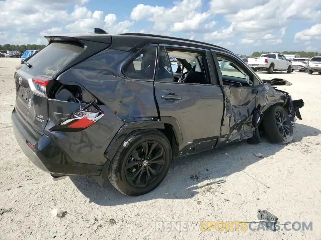 3 fotografías del automóvil dañado 2T3E6RFV5RW068430 TOYOTA RAV4 2024
