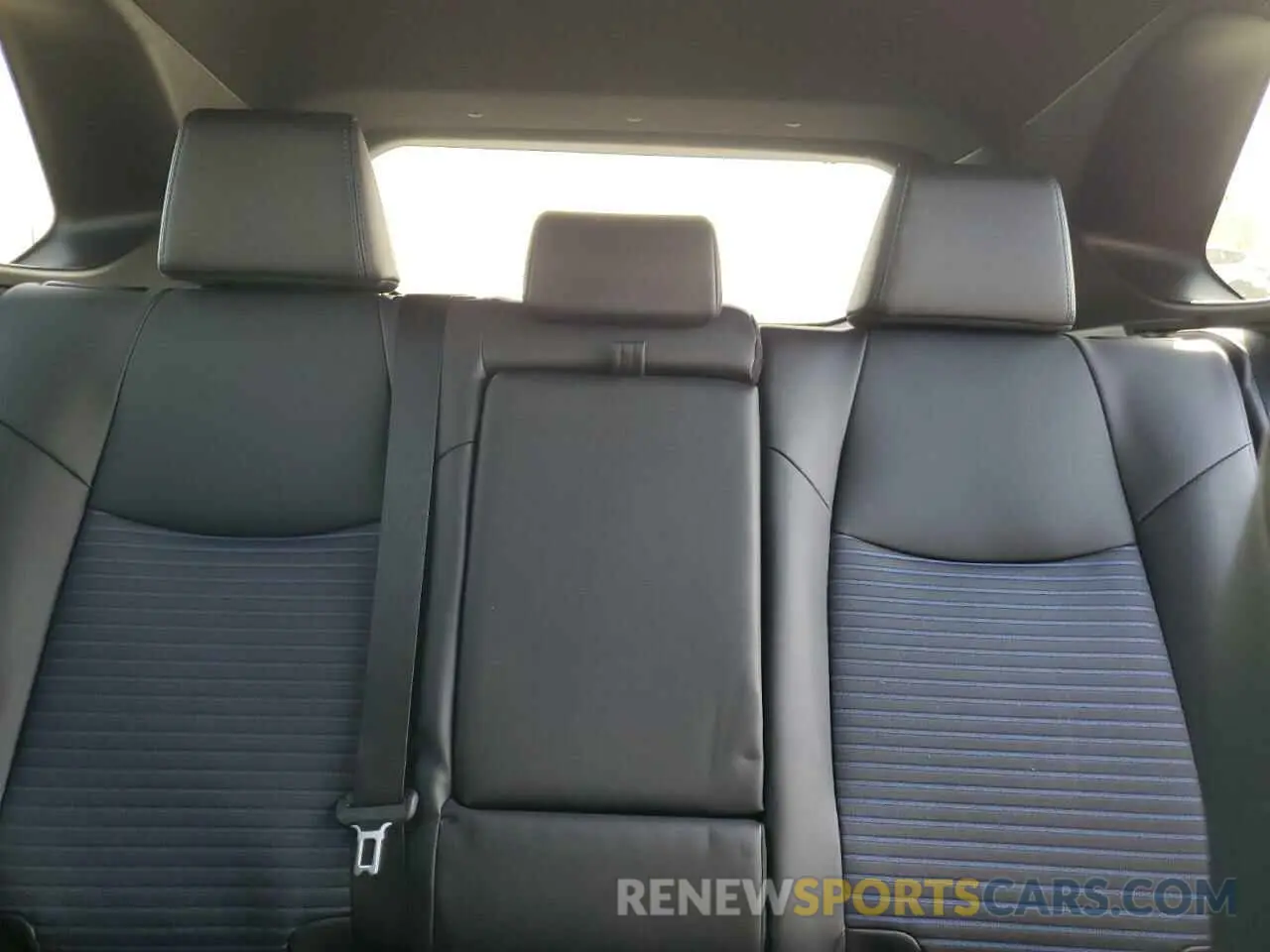 10 fotografías del automóvil dañado 2T3E6RFV9RW079124 TOYOTA RAV4 2024