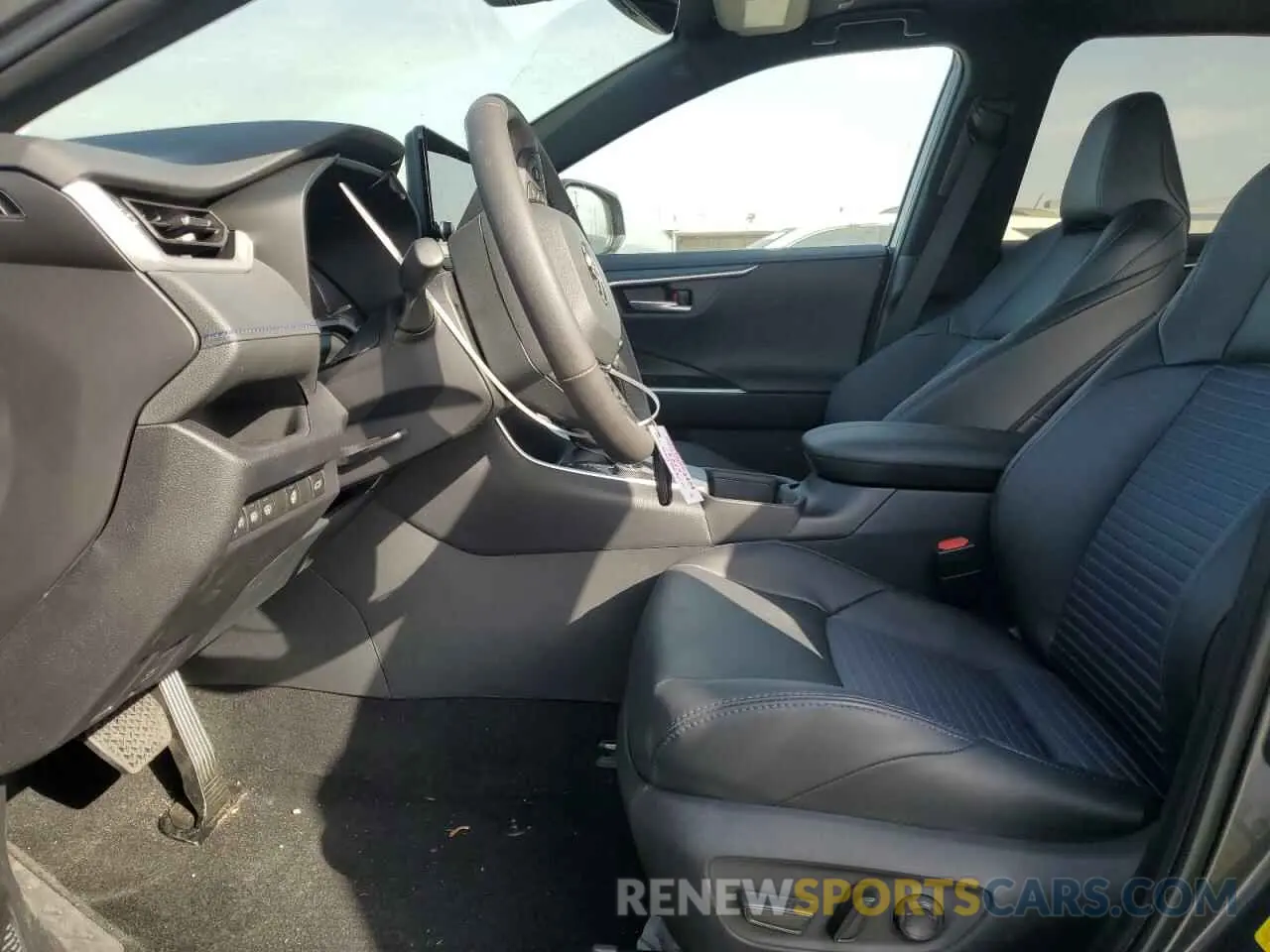 7 fotografías del automóvil dañado 2T3E6RFV9RW079124 TOYOTA RAV4 2024