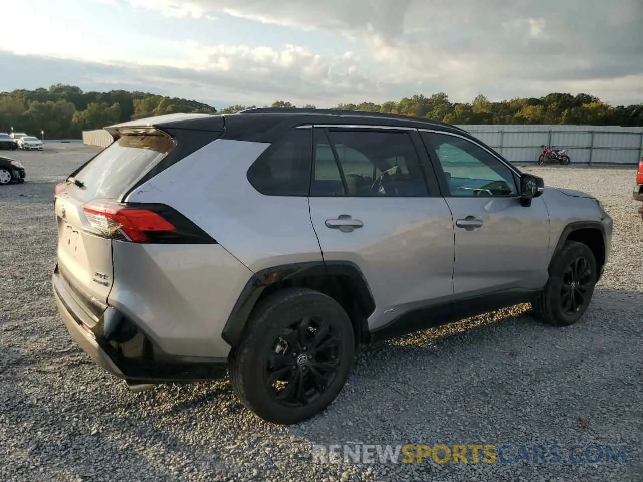 3 fotografías del automóvil dañado 2T3E6RFVXRW049825 TOYOTA RAV4 2024