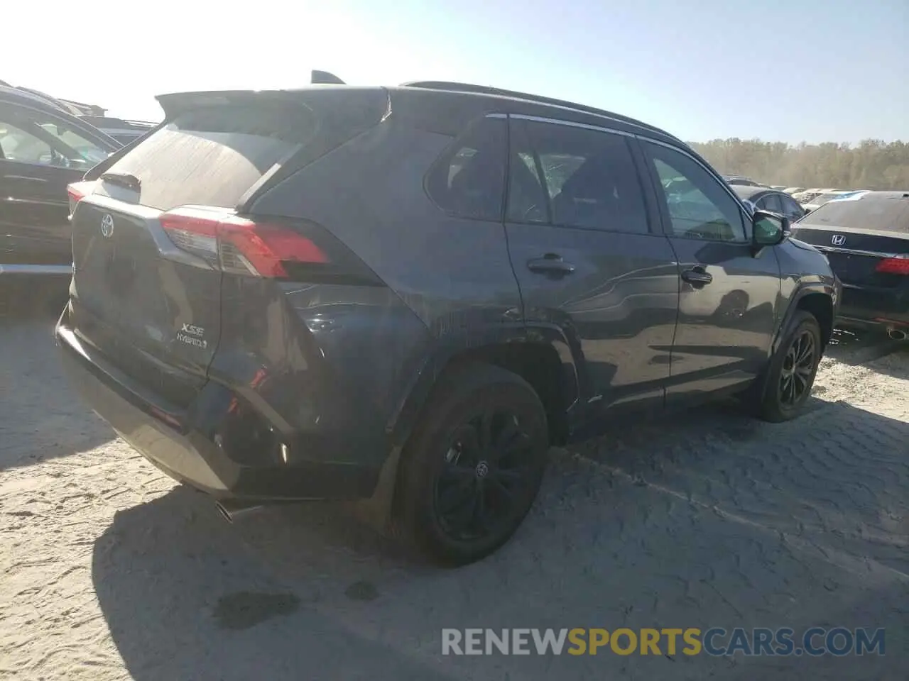 3 fotografías del automóvil dañado 2T3E6RFVXRW075793 TOYOTA RAV4 2024