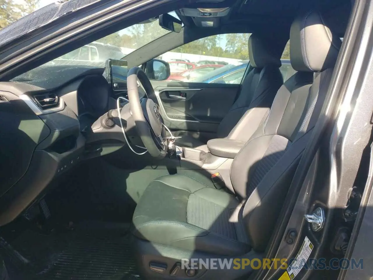 7 fotografías del automóvil dañado 2T3E6RFVXRW075793 TOYOTA RAV4 2024