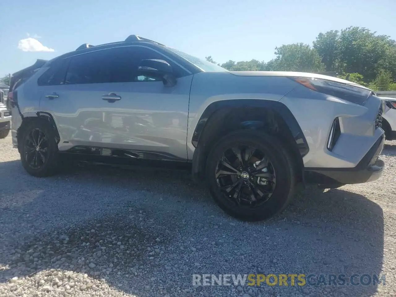 4 fotografías del automóvil dañado 2T3E6RFVXRW078872 TOYOTA RAV4 2024