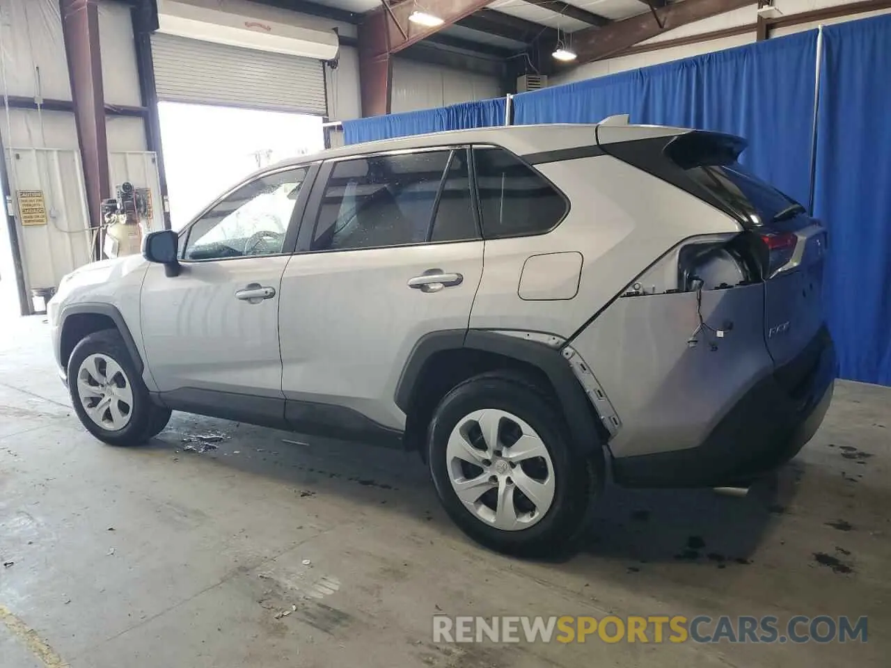 2 fotografías del automóvil dañado 2T3F1RFV2RC426247 TOYOTA RAV4 2024