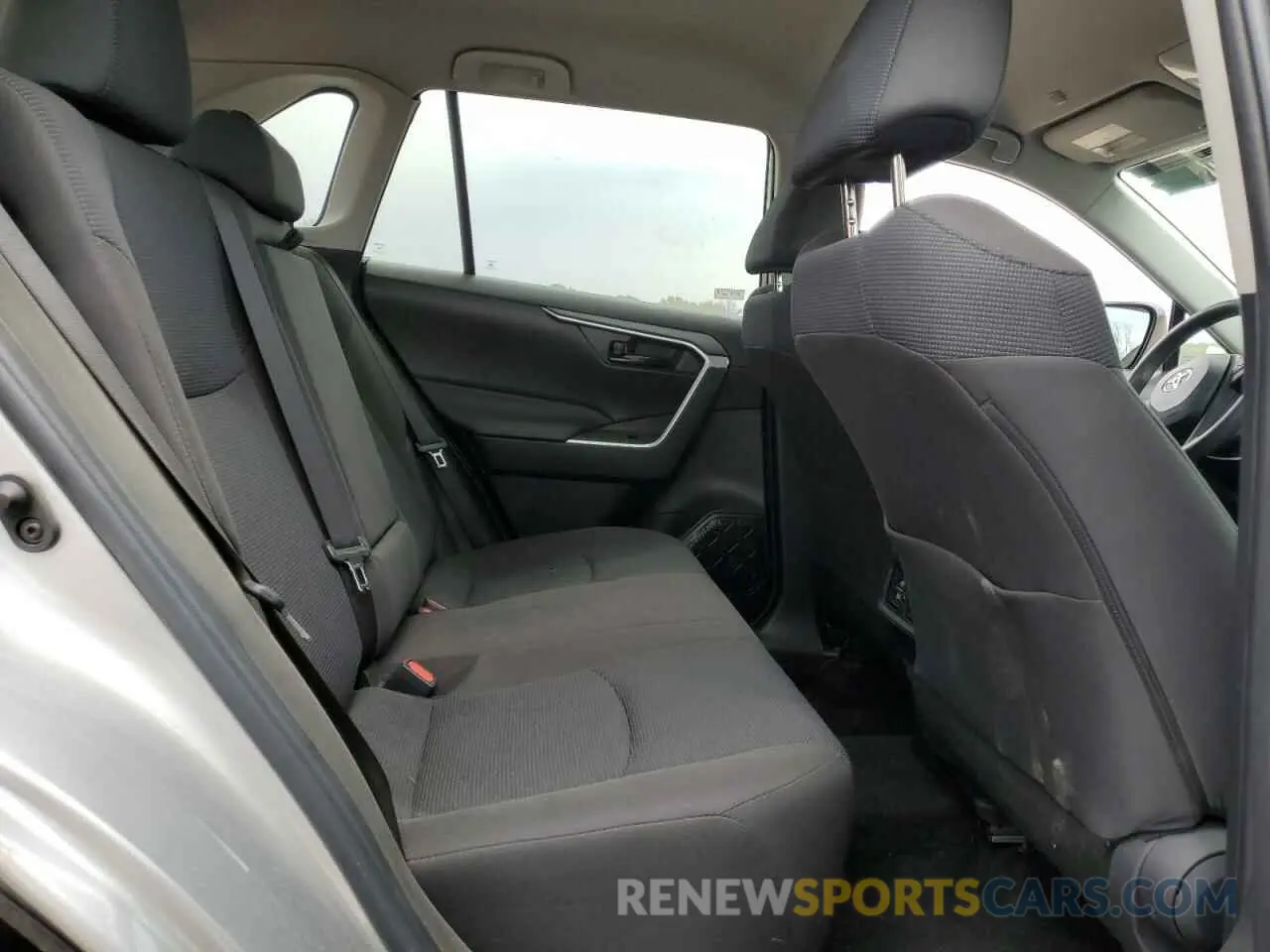 11 fotografías del automóvil dañado 2T3F1RFV4RW468000 TOYOTA RAV4 2024