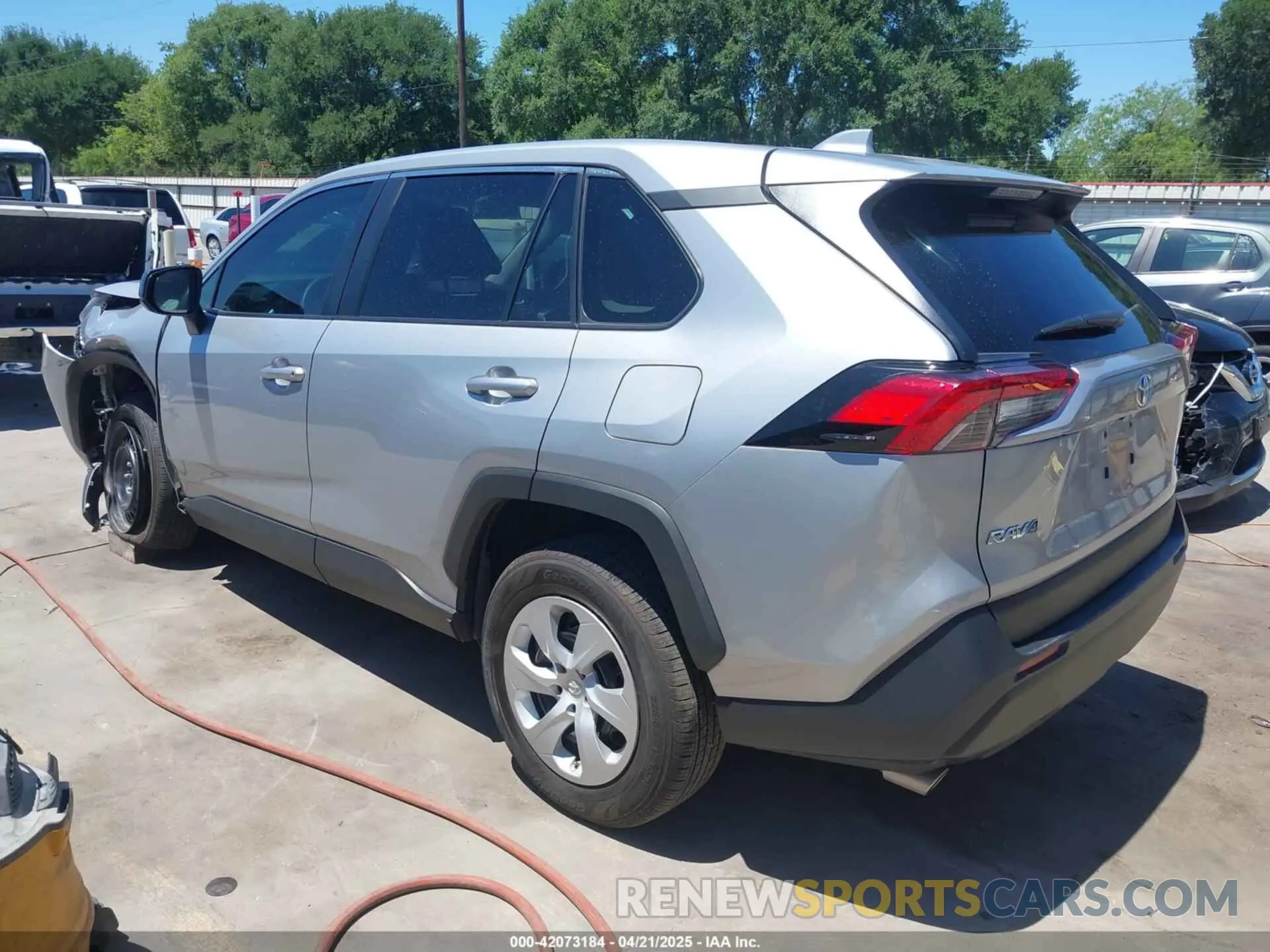 3 fotografías del automóvil dañado 2T3F1RFV5RW441937 TOYOTA RAV4 2024