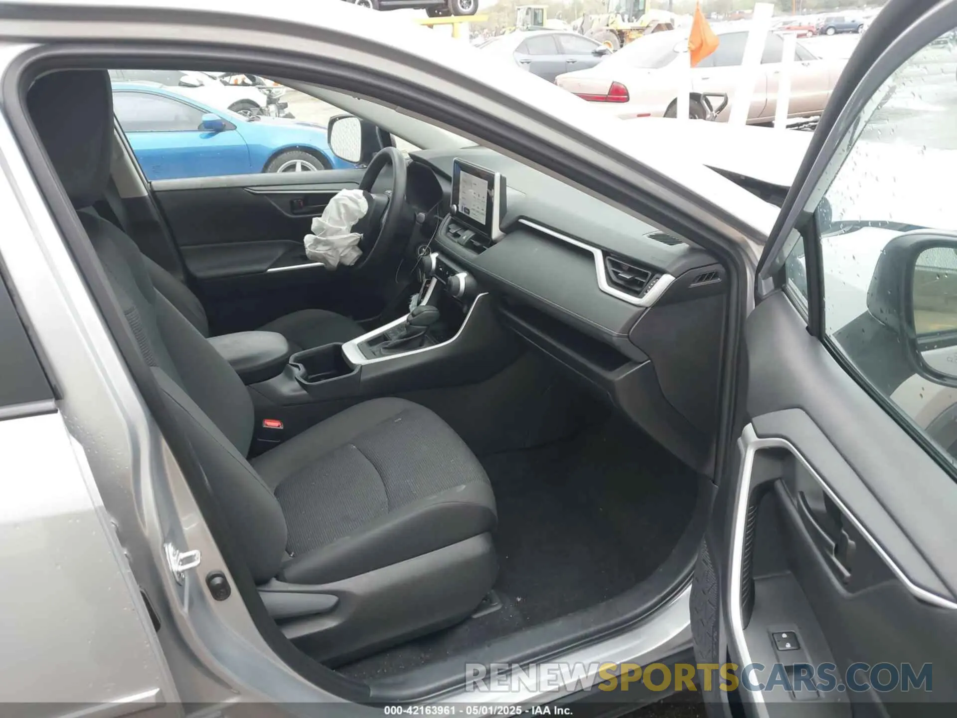 5 fotografías del automóvil dañado 2T3F1RFV6RC420807 TOYOTA RAV4 2024