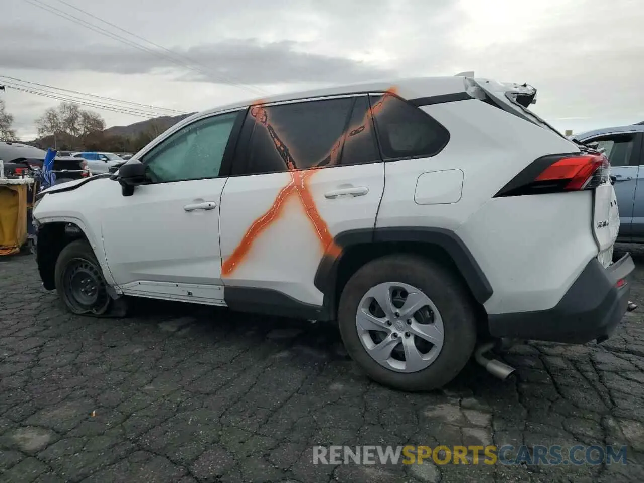 2 fotografías del automóvil dañado 2T3F1RFV6RW436326 TOYOTA RAV4 2024