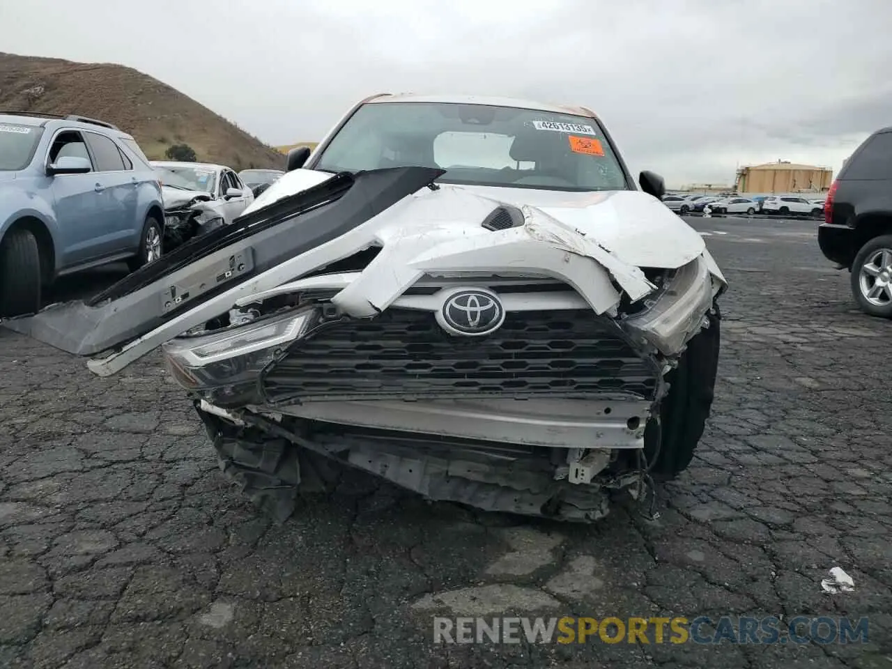 5 fotografías del automóvil dañado 2T3F1RFV6RW436326 TOYOTA RAV4 2024